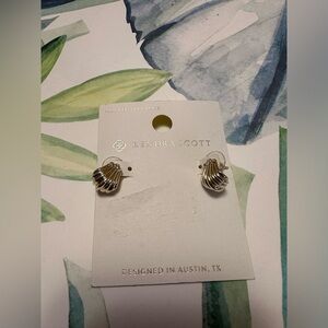 Kendra Scott Gold earrings - NWT